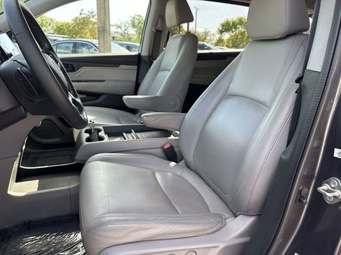 Used 2018 Honda Odyssey EX-L image 11