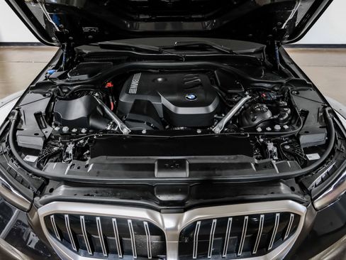 Used 2024 BMW 530i w/ Premium Package image 53