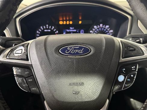 Used 2013 Ford Fusion SE FWD image 15