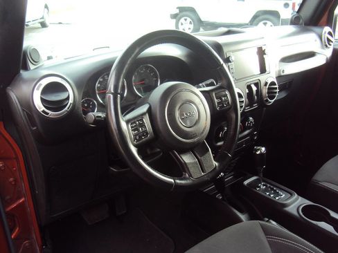 Used 2014 Jeep Wrangler Sahara w/ Connectivity Group image 7