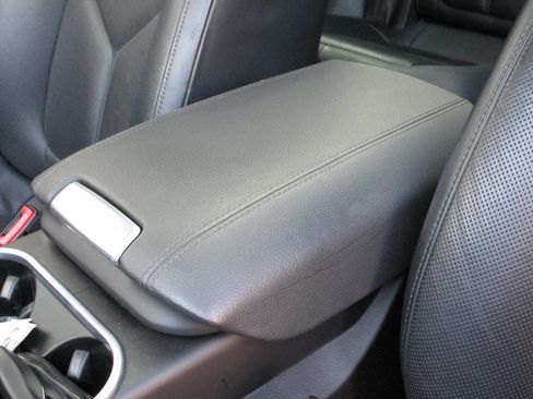 Used 2014 Porsche Cayenne Diesel Platinum Edition image 22