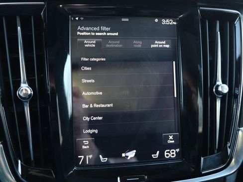 Used 2017 Volvo V90 T6 Cross Country image 19