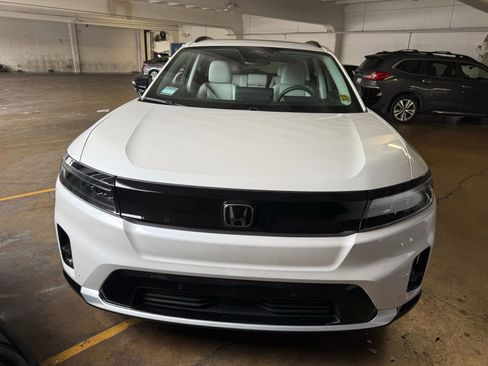 Used 2024 Honda Prologue Touring image 6