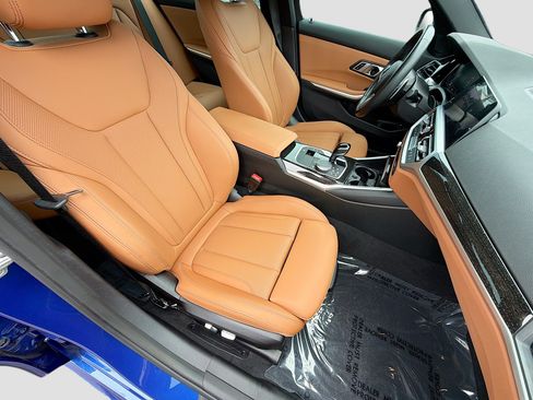 Used 2022 BMW 330e w/ M Sport Package RWD image 13