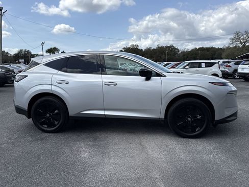 Used 2025 Nissan Murano SV image 6