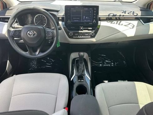 Used 2022 Toyota Corolla LE FWD image 15