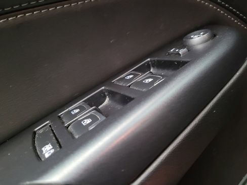 Used 2015 Cadillac SRX Luxury FWD image 27