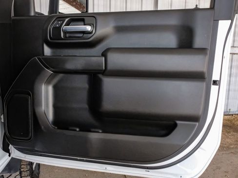 Used 2025 Chevrolet Silverado 3500 W/T AWD/4WD image 37