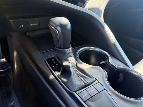 Certified 2024 Toyota Camry SE FWD image 22