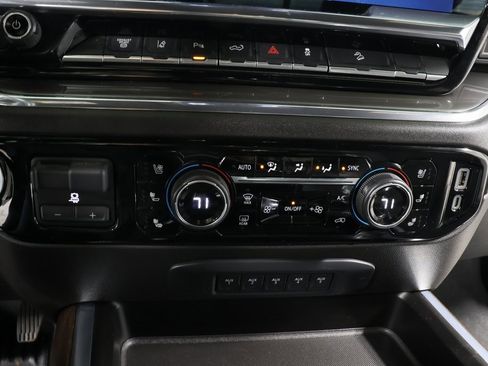 Used 2024 Chevrolet Silverado 2500 High Country w/ High Country Premium Package image 10