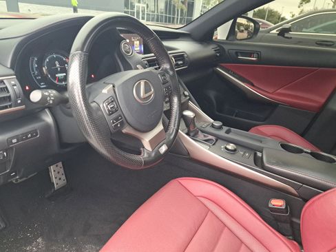 Used 2020 Lexus IS 300 F Sport image 10