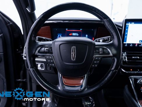 Used 2022 Lincoln Navigator Reserve AWD/4WD image 15