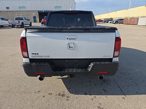 Used 2023 Honda Ridgeline Black Edition image 5