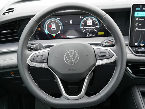 New 2026 Volkswagen Tiguan S image 11