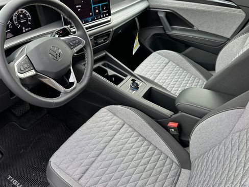 New 2026 Volkswagen Tiguan S AWD/4WD image 9