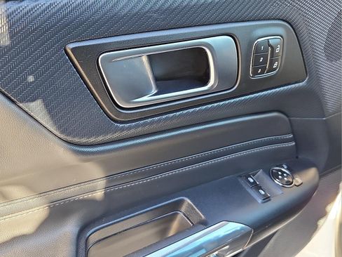 Used 2024 Ford Mustang GT Premium image 13