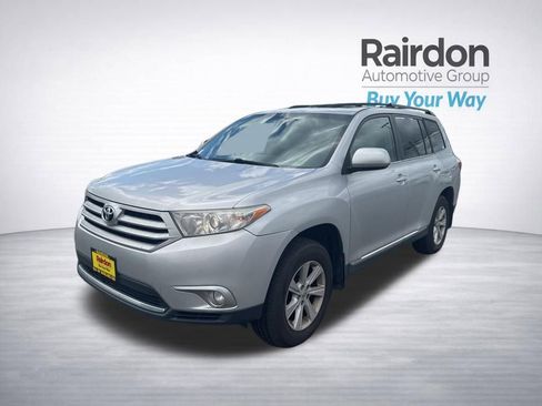 Used 2013 Toyota Highlander SE AWD/4WD image 7