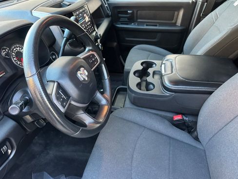 Used 2024 RAM 3500 Tradesman w/ Chrome Appearance Group image 9