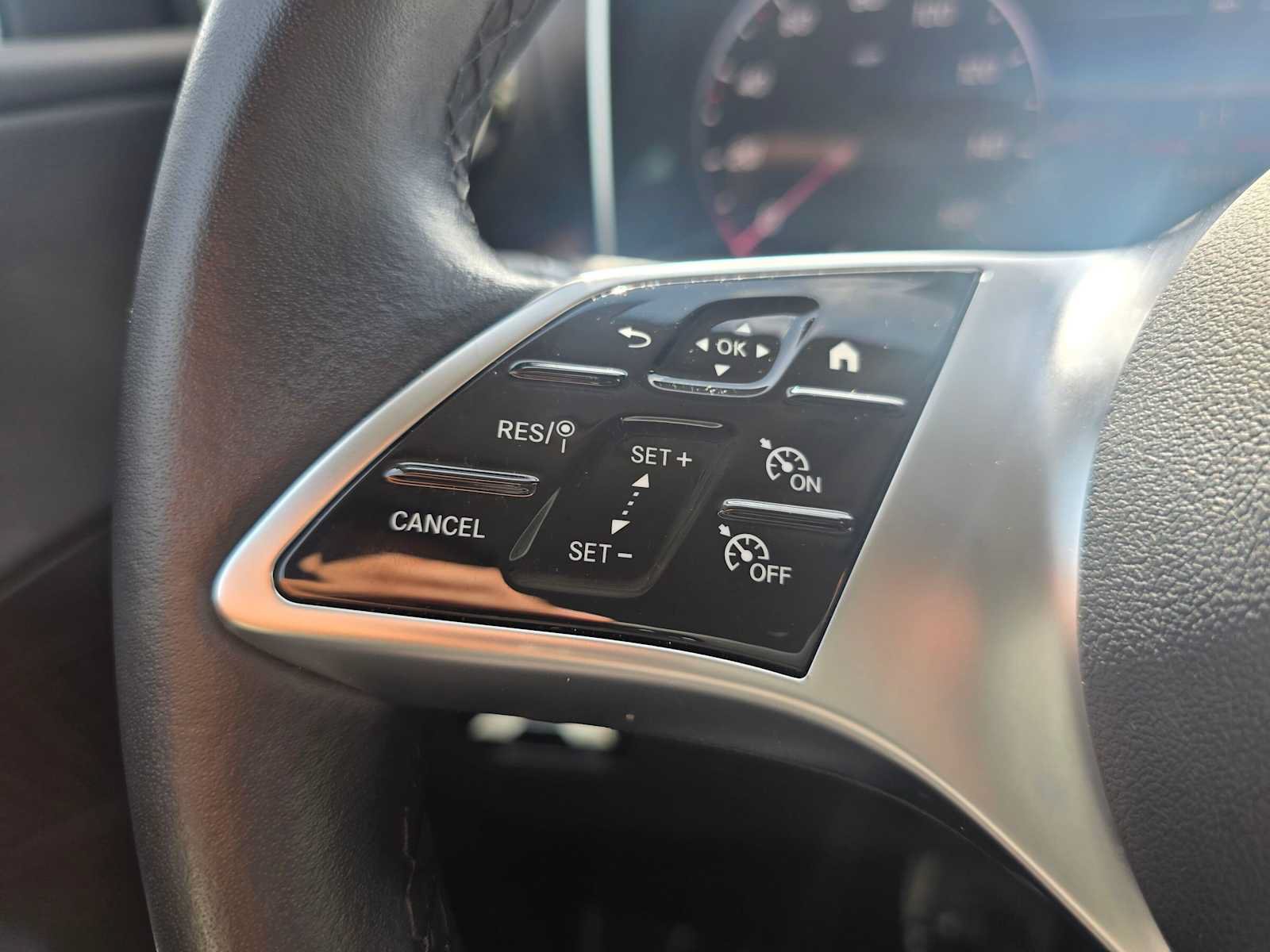 Certified 2025 Mercedes-Benz GLC 350e 4MATIC image 32
