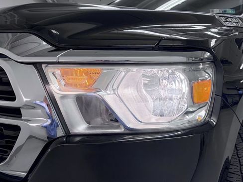 Used 2022 RAM 1500 Big Horn AWD/4WD image 11