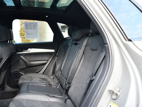 Used 2021 Audi SQ5 Prestige w/ Prestige Package image 21