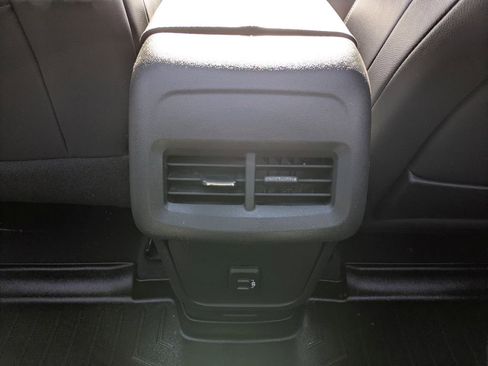 Certified 2021 GMC Terrain SLT w/ Infotainment Package II image 30