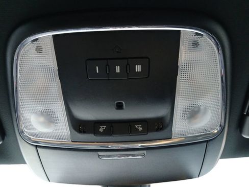 Used 2023 Dodge Charger Scat Pack w/ Plus Group RWD image 15