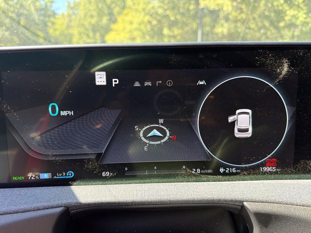 Used 2024 Kia EV6 Light AWD/4WD image 11