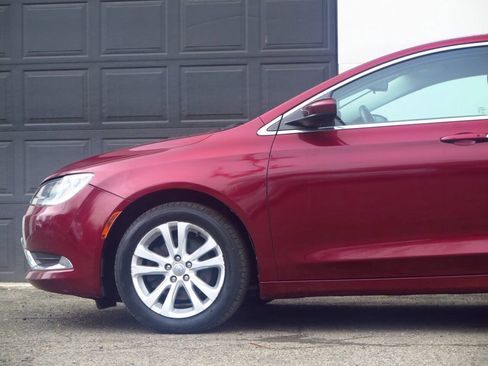 Used 2015 Chrysler 200 Limited w/ Convenience Group FWD image 20
