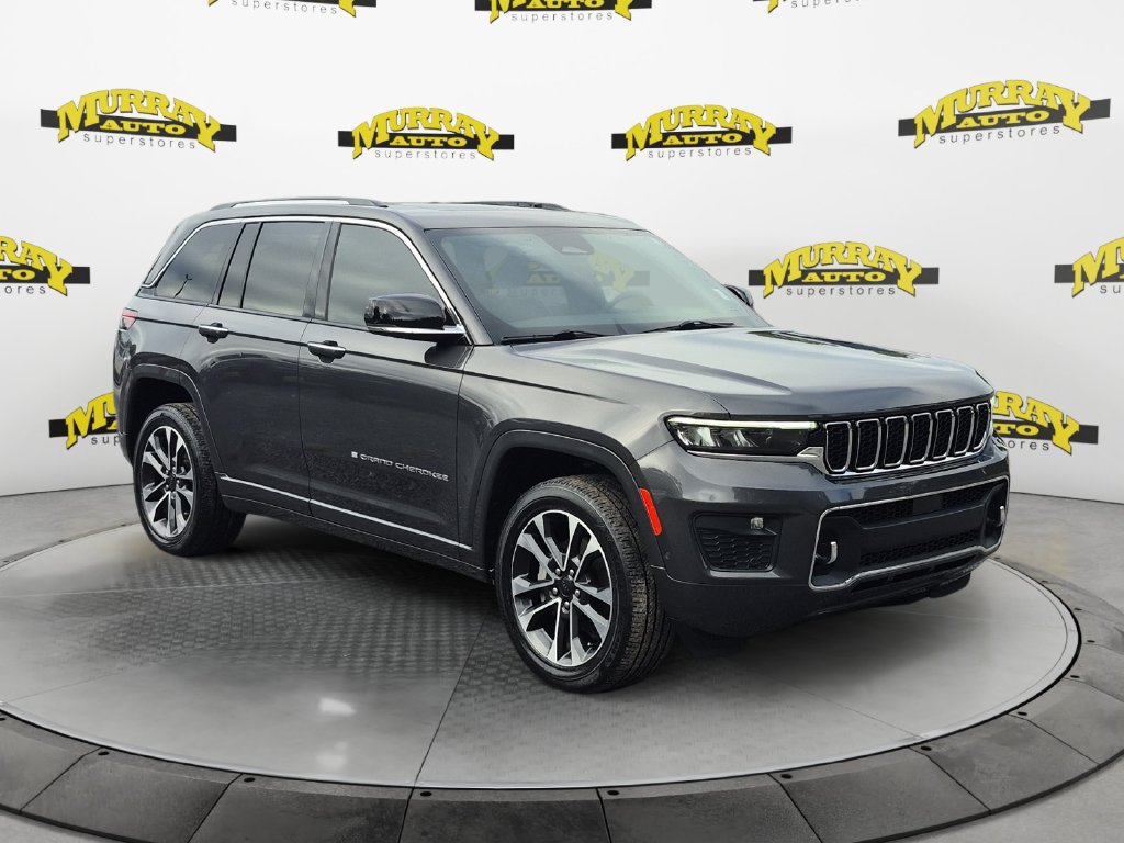 Used 2023 Jeep Grand Cherokee Overland RWD image 7