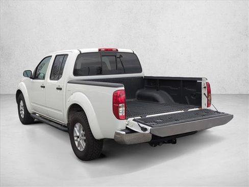 Used 2019 Nissan Frontier SV image 8