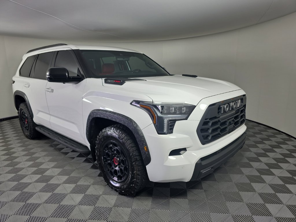 Used 2024 Toyota Sequoia TRD Pro AWD/4WD image 7