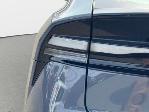 Used 2024 Toyota Prius Prime SE image 9