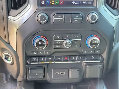 Used 2022 Chevrolet Silverado 2500 LTZ w/ LTZ Plus Package AWD/4WD image 24