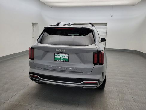 Used 2022 Kia Sorento EX w/ Panoramic Sunroof Package FWD image 7