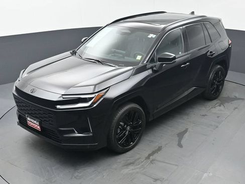 Used 2026 Toyota RAV4 XSE w/ Panoramic Sun Roof Package AWD/4WD image 45