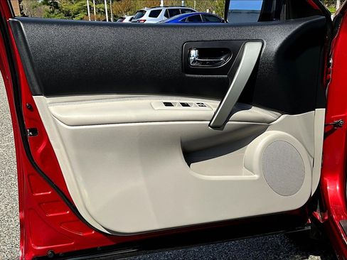 Used 2013 Nissan Rogue SL image 18