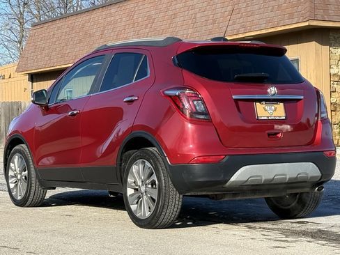 Used 2019 Buick Encore Preferred image 3