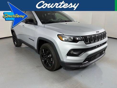New 2026 Jeep Compass Latitude AWD/4WD image 1