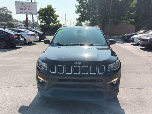 Used 2019 Jeep Compass Latitude image 8