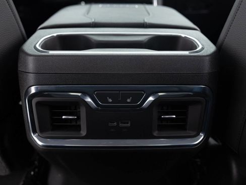 Used 2025 GMC Sierra 2500 Denali w/ Denali Reserve Package image 30