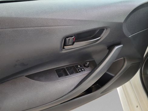 Used 2024 Toyota Corolla LE image 18