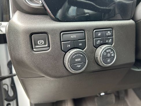 Used 2025 Chevrolet Silverado 1500 LTZ w/ LTZ Convenience Package II AWD/4WD image 20