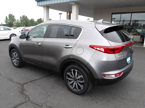 Used 2017 Kia Sportage EX AWD/4WD image 3