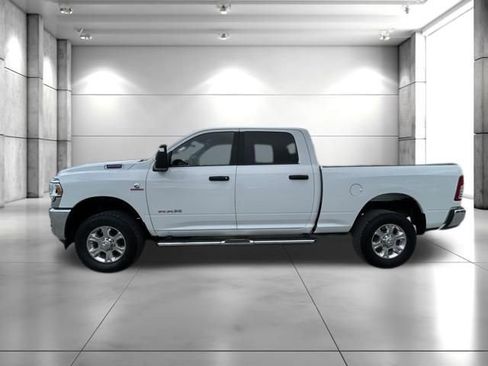 Used 2024 RAM 2500 Big Horn AWD/4WD image 5