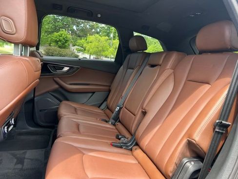 Used 2018 Audi Q7 3.0T Prestige AWD/4WD image 17