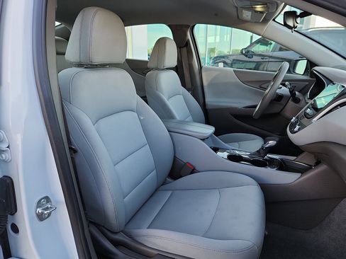 Used 2024 Chevrolet Malibu LT image 15