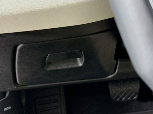 Used 2025 Audi A5 2.0T Premium Plus image 11