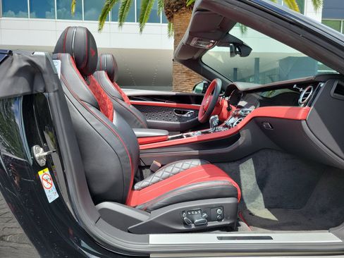Used 2022 Bentley Continental GT AWD/4WD image 30