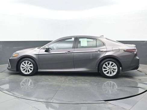 Used 2023 Toyota Camry LE image 23